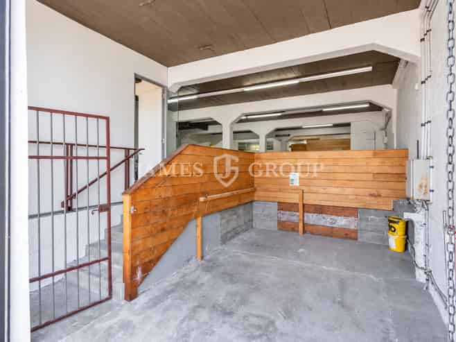 CHARACTER COMMERCIAL SPACE IN NEWMARKET