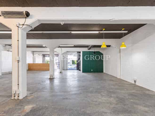 CHARACTER COMMERCIAL SPACE IN NEWMARKET
