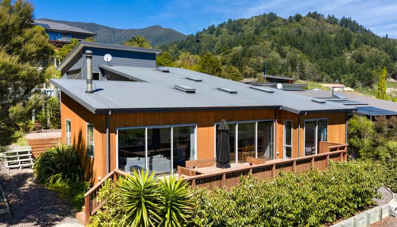 11 Bell Bird Rise, Picton