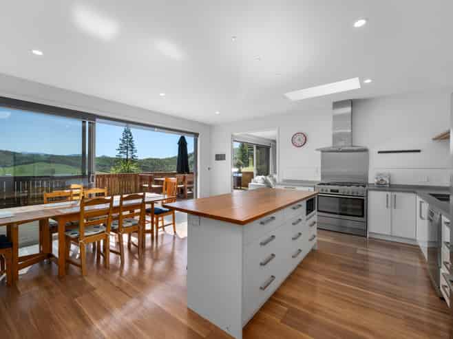 11 Bell Bird Rise, Picton