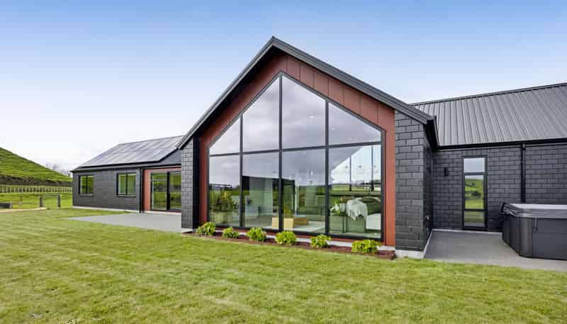 113 Tarata Road, Inglewood