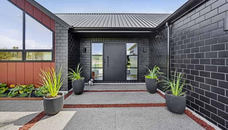 113 Tarata Road, Inglewood