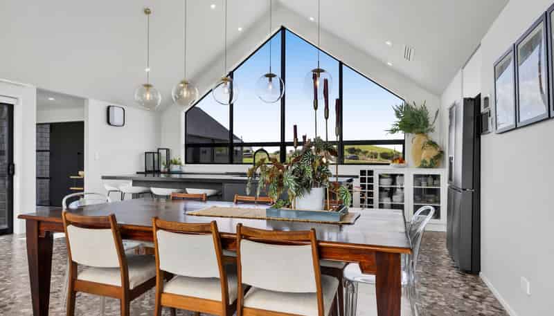 113 Tarata Road, Inglewood