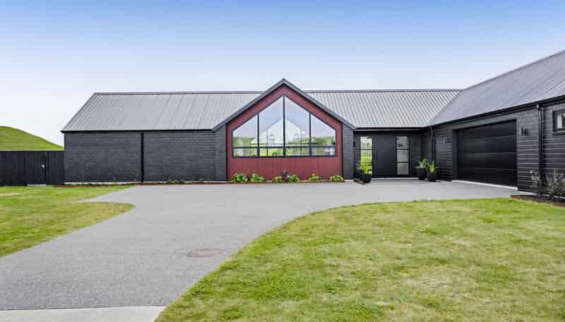 113 Tarata Road, Inglewood