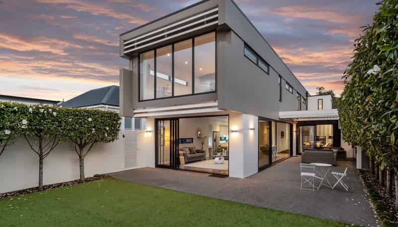 48 Office Road, Merivale
