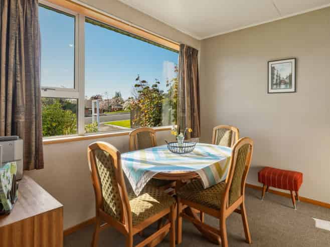 28 Howorth Road, FAIRFIELD