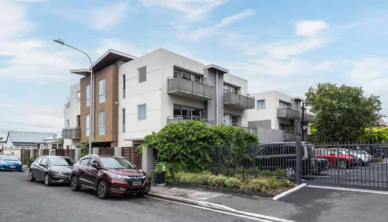 8/41 Waller Tce, Christchurch Central