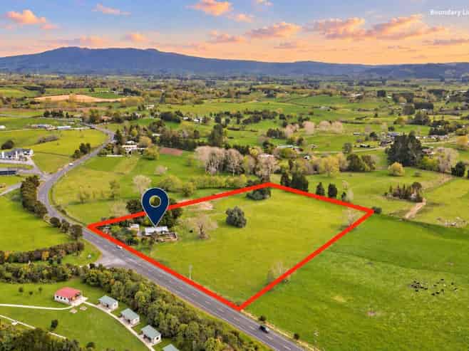 738 Tuhikaramea Road, Ngahinapouri
