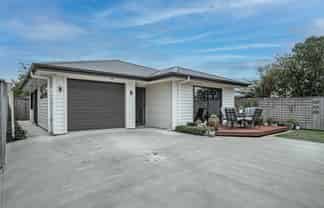 113B Bartholomew Road, Levin