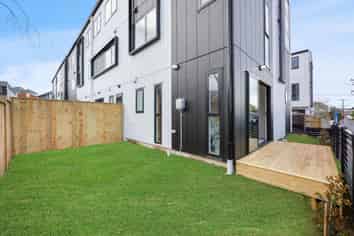 1/18 Richardson Road, Mount Albert
