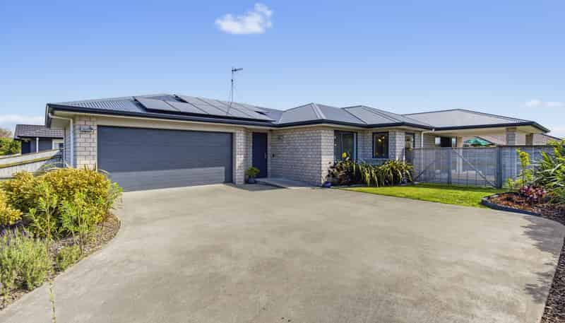 56 Waterstone Avenue, Paraparaumu