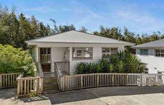 2/49 Lysander Crescent, Beach Haven