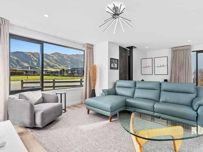 3 Wallace Place, Wanaka