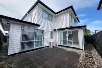 B/157 Riverside Avenue, Point England