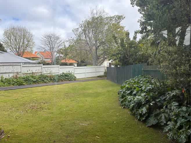 1/6A Liverpool St, Epsom