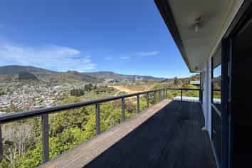 159 Princes Drive, Britannia Heights