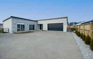 24 Gemstone Place, Rolleston