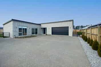 24 Gemstone Place, Rolleston