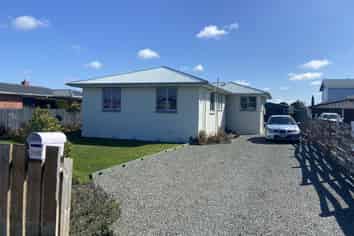 246 Tramway Road, Strathern