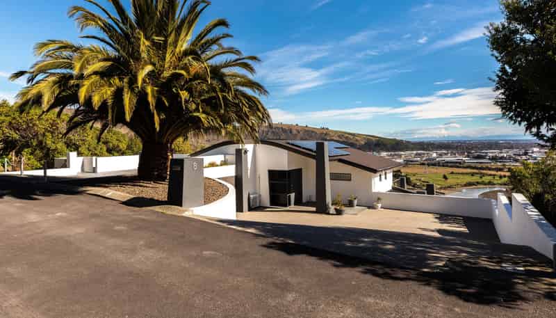 8 Valley View, Mount Pleasant