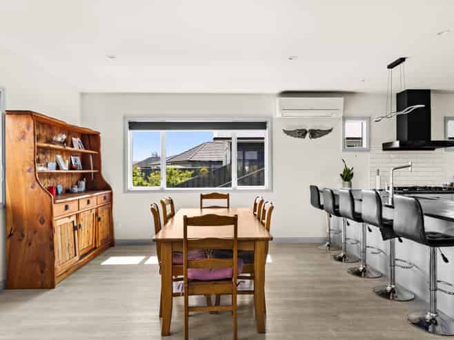 8 Lochhead Street, Mahora