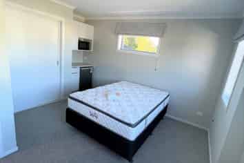 1/20 Dowding Street (Room B), Melville
