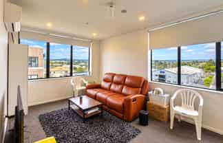 403/3 Rauemi Way, Te Atatu South