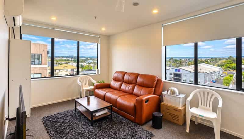 403/3 Rauemi Way, Te Atatu South