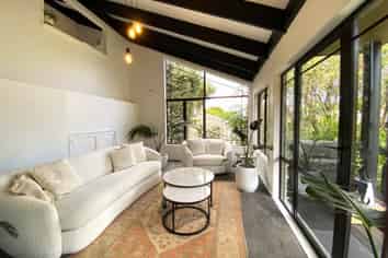 5 Menear Lane, Hillcrest