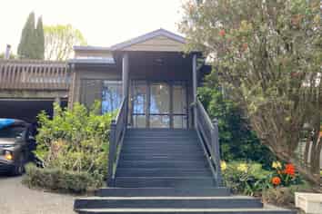 5 Menear Lane, Hillcrest