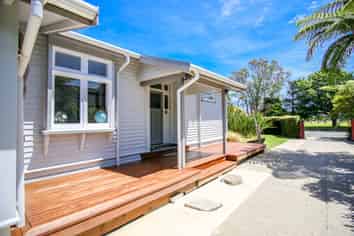 75 Peel Street, Westport