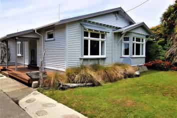 75 Peel Street, Westport