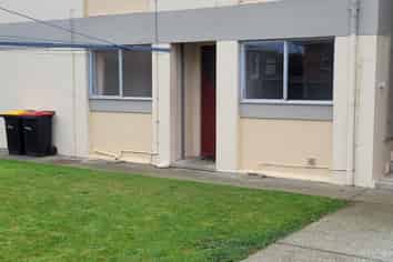A/54 Albert Street, Gladstone