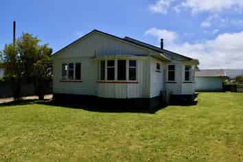 129 Waverley Street, Karamea