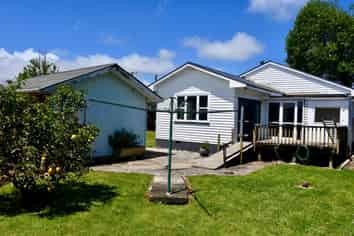 129 Waverley Street, Karamea