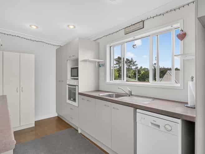 1 Whaka Street, Maungaturoto