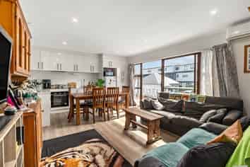 1142 New North Road, Mount Albert