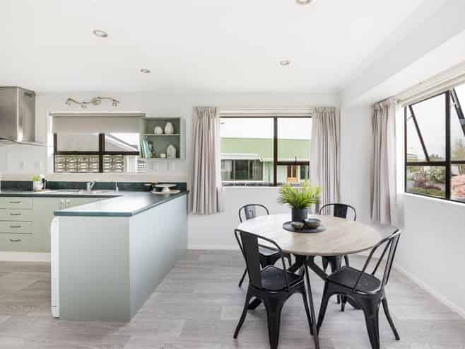  6 Oldfield Place, Bulls