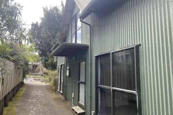 7A  Alva Street, Dunedin Central