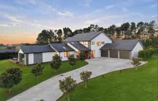 30 Suzanna Lane, Ramarama