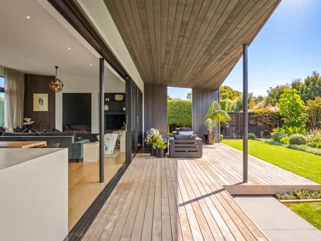 13 Wrybill Way, Point Wells