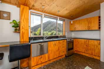 29 Rongahere Road, LAWRENCE
