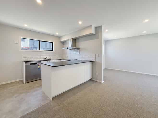 5 Woodcarver Lane, Titahi Bay