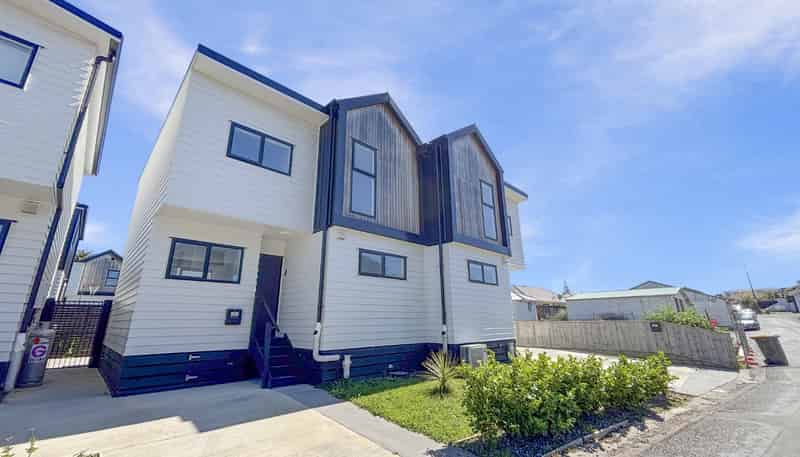 5 Woodcarver Lane, Titahi Bay