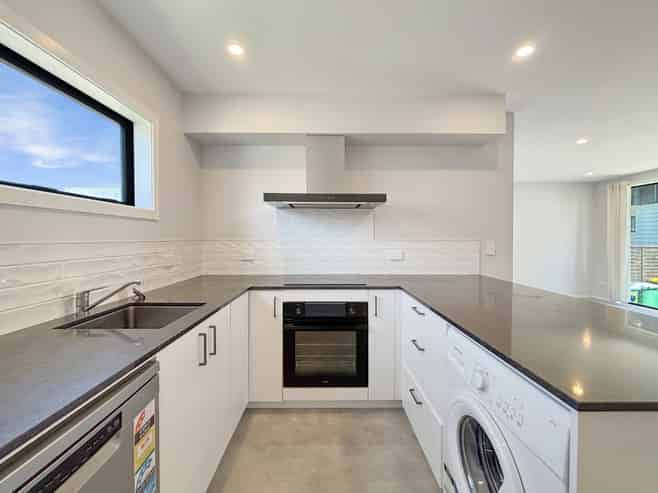 5 Woodcarver Lane, Titahi Bay