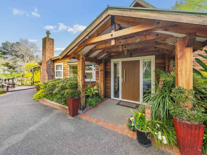 346b Paremata Haywards Road, Pauatahanui