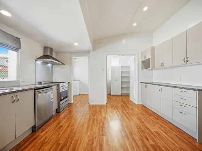 33 Pah Road, Epsom