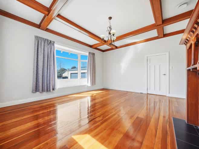 33 Pah Road, Epsom