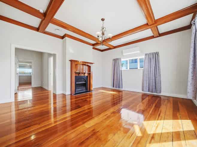 33 Pah Road, Epsom