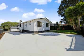 31 Collett Road, Otara